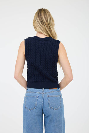 CABLE KNIT SWEATER VEST