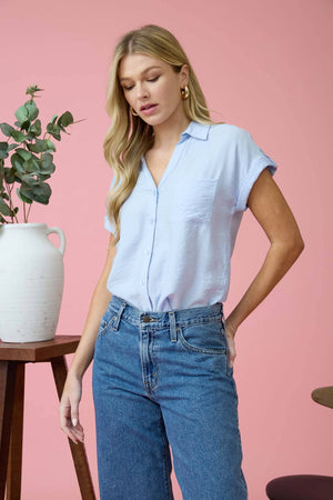SHORT TAB SLEEVE BUTTON DOWN SHIRT