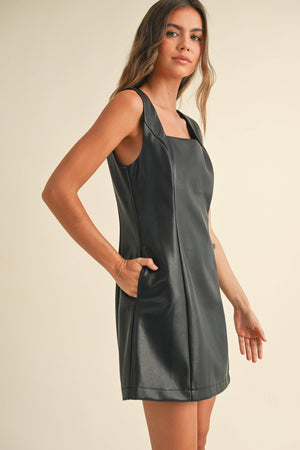 D4558 SQUARE NECK PU DRESS