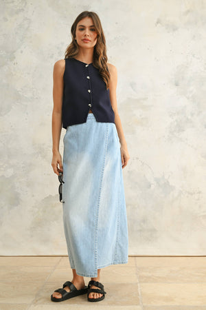 METAL BUTTON DETAIL KNIT VEST