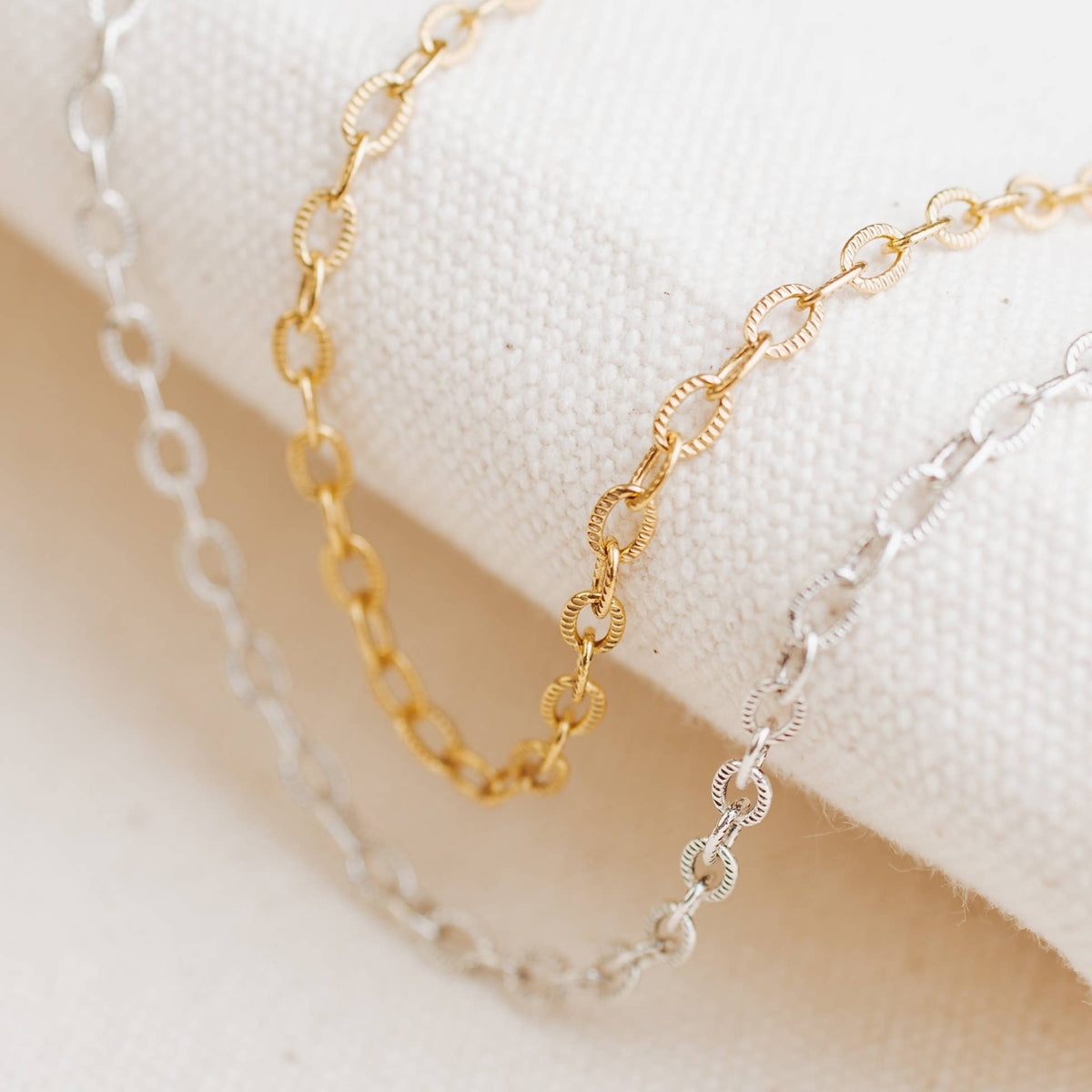 *Jewelry Bar* Dainty Charm Bracelet Pre-Pack w/ Display