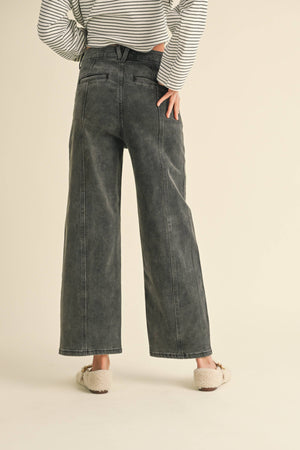 P3966   PANELED STRETCH PANTS