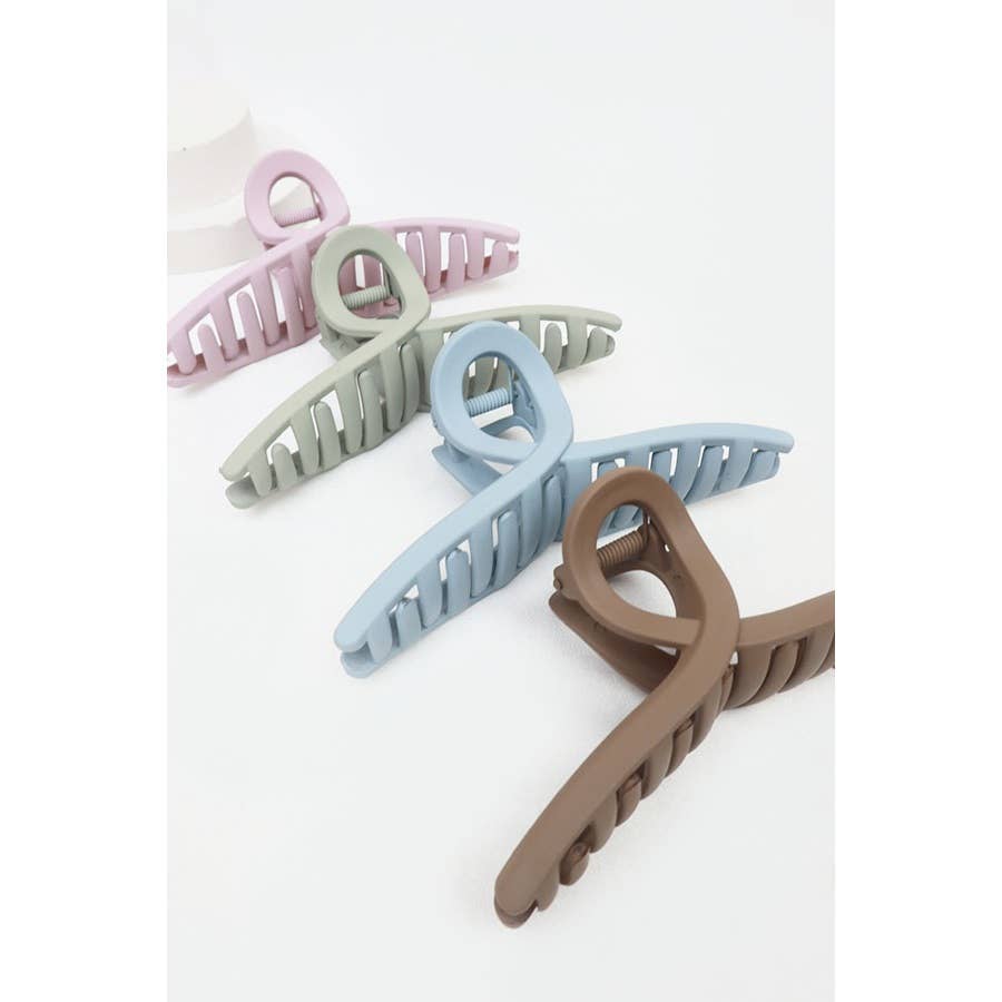 Matte Crescent Claw Hair Clip