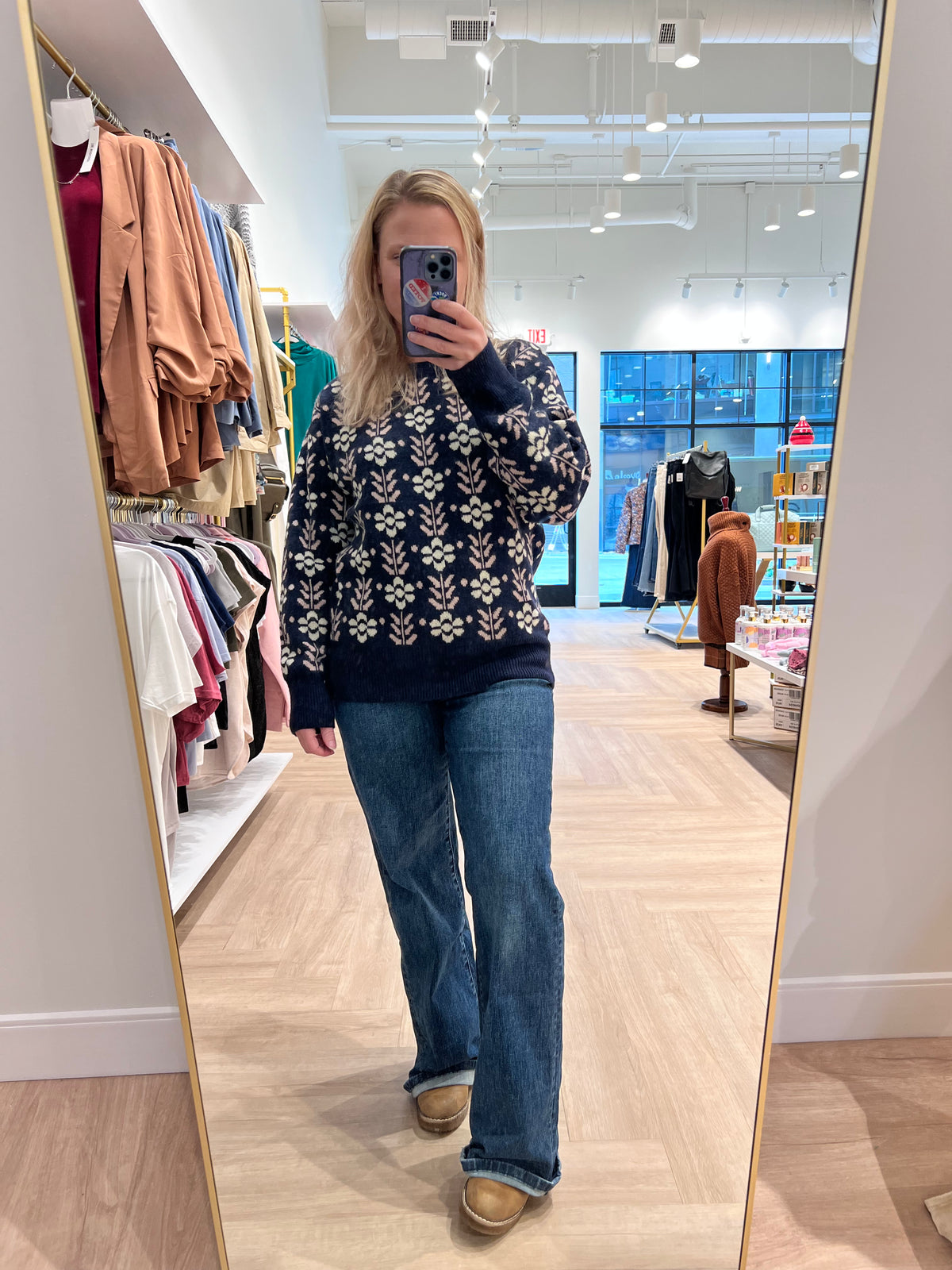 Vintage flower pattern sweater