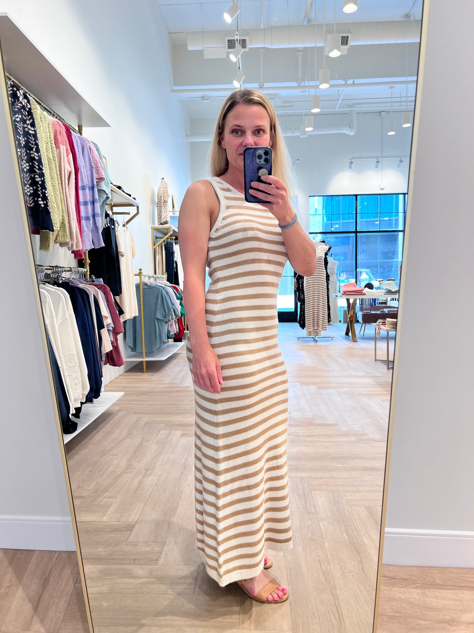 Sleeveless knit dress