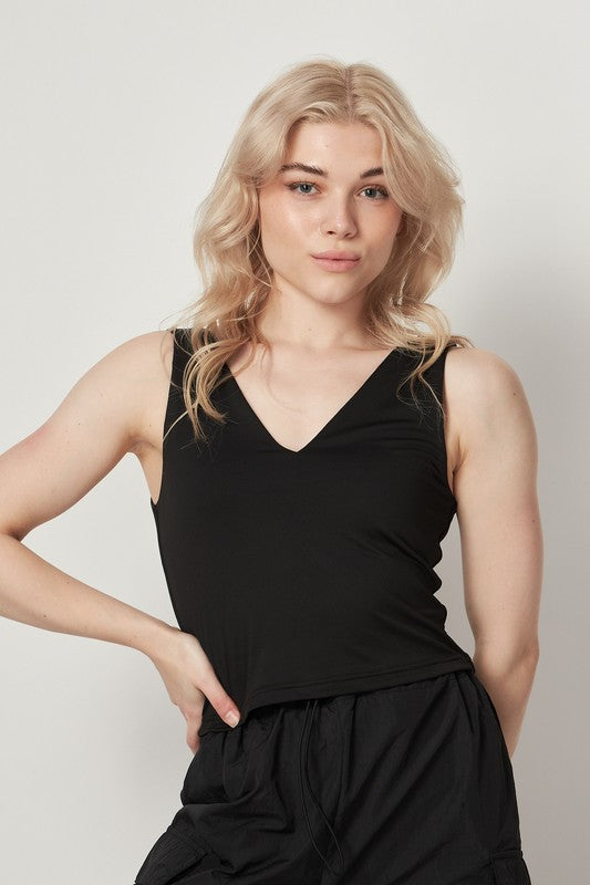 Black cropped v-neck tank