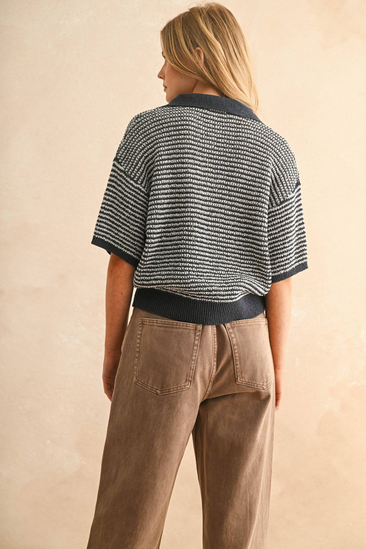 T4519   MULTI COLOR COLLARED KNITTED TOP