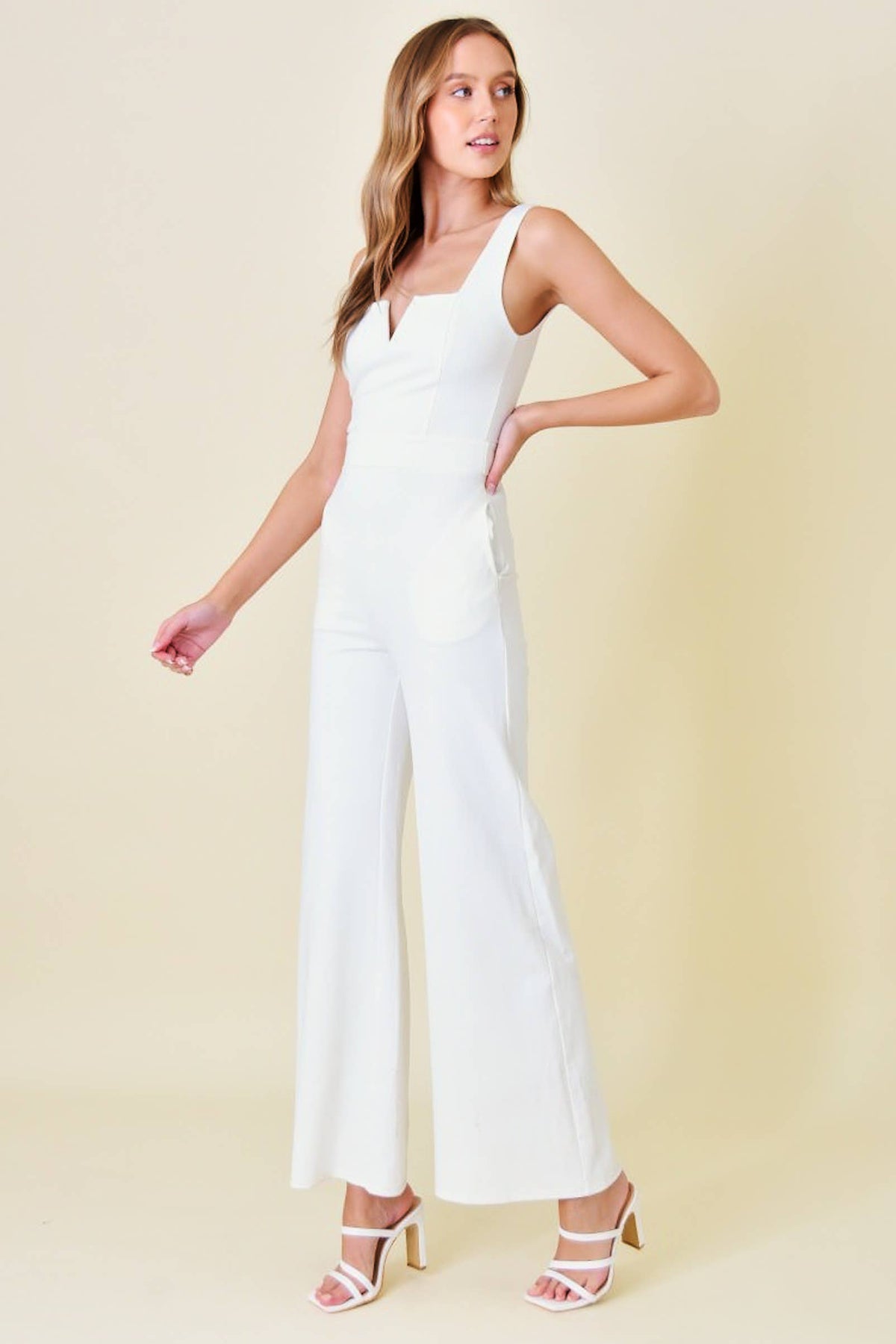 Sleeveless Fitted Jumpsuit With Pockets