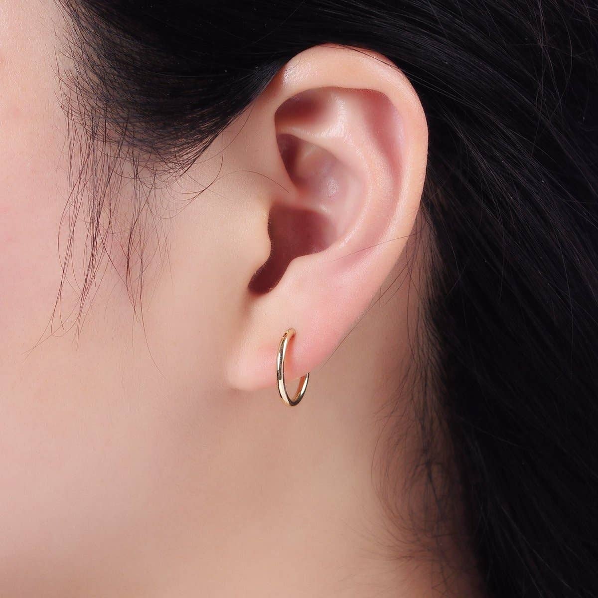 14K Gold Filled 14mm Minimalist Latch Cartilage Hoop Earrings | V540
