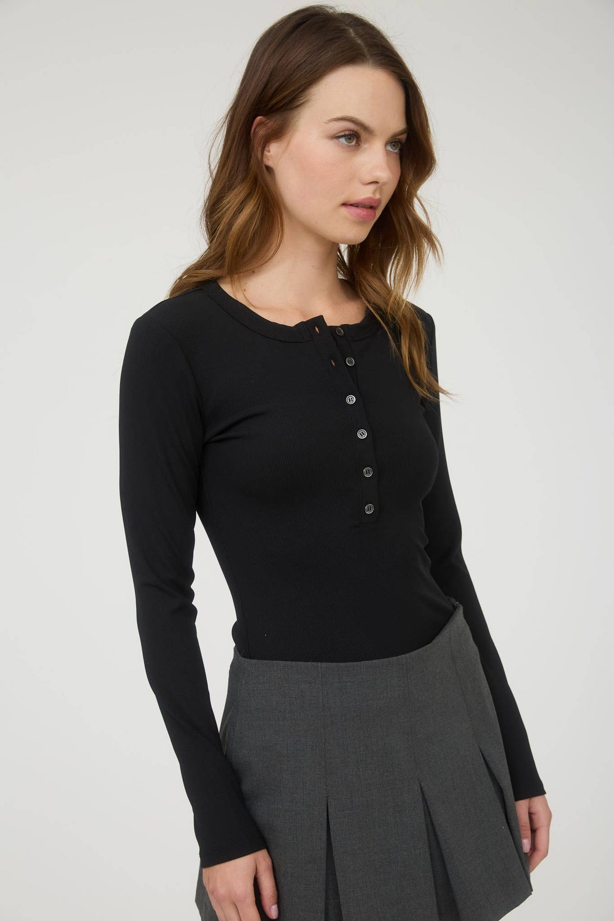 RIBBED LONG SLEEVE HENLEY