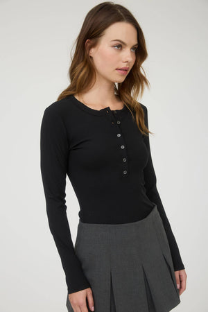 RIBBED LONG SLEEVE HENLEY