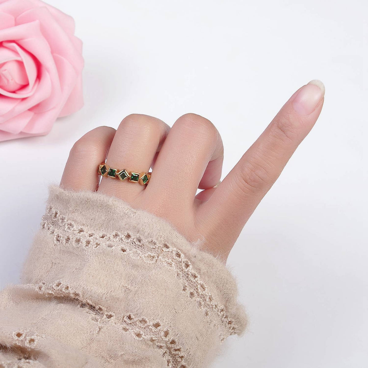 Chained Green Emerald Square CZ Gold Chain Ring